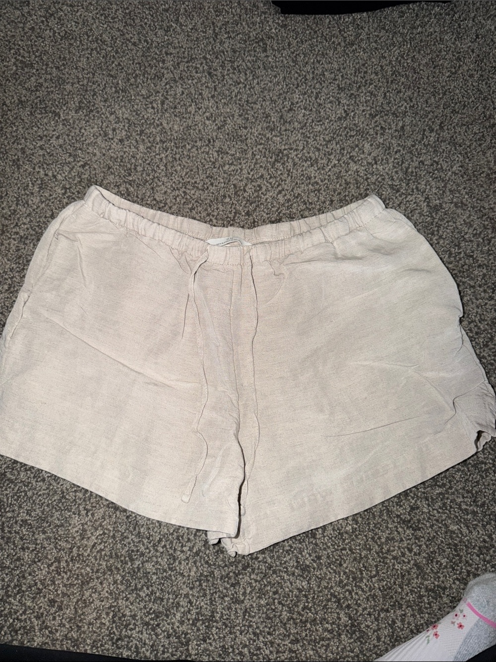 H&M Light Cream Drawstring Linen-Blend Athletic Shorts